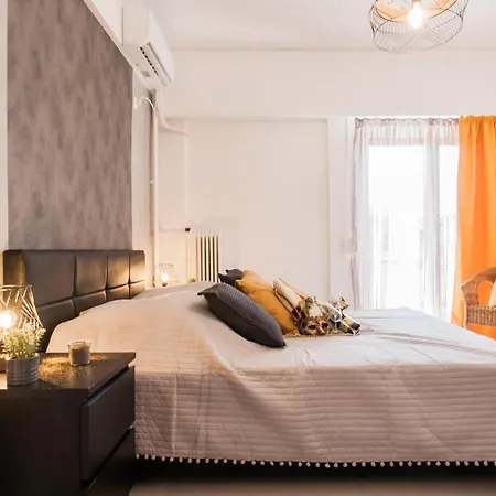 Museum Of Modern Art In Apartment, Next To Metro Suggrou Fix, Walk To Acropolis *