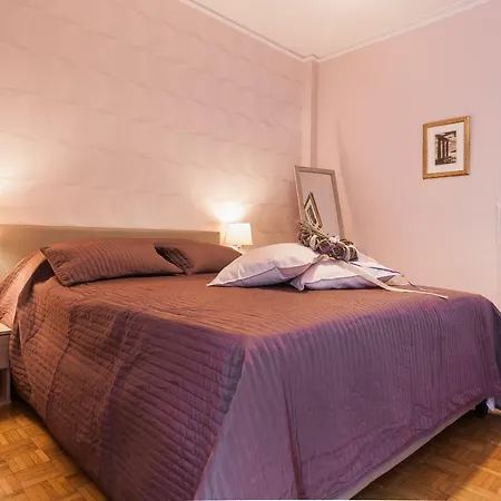 Museum Of Modern Art In Apartment, Next To Metro Suggrou Fix, Walk To Acropolis *