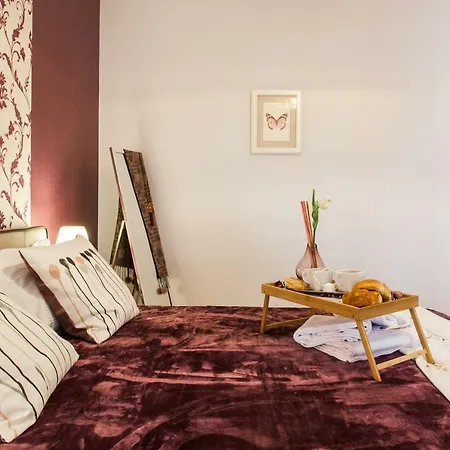 Museum Of Modern Art In Apartment, Next To Metro Suggrou Fix, Walk To Acropolis *